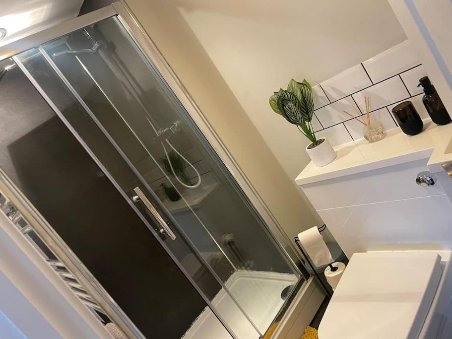 Maple House - 2 Bedroom House With Free Parking In Town By Shortstays4U King's Lynn Ngoại thất bức ảnh